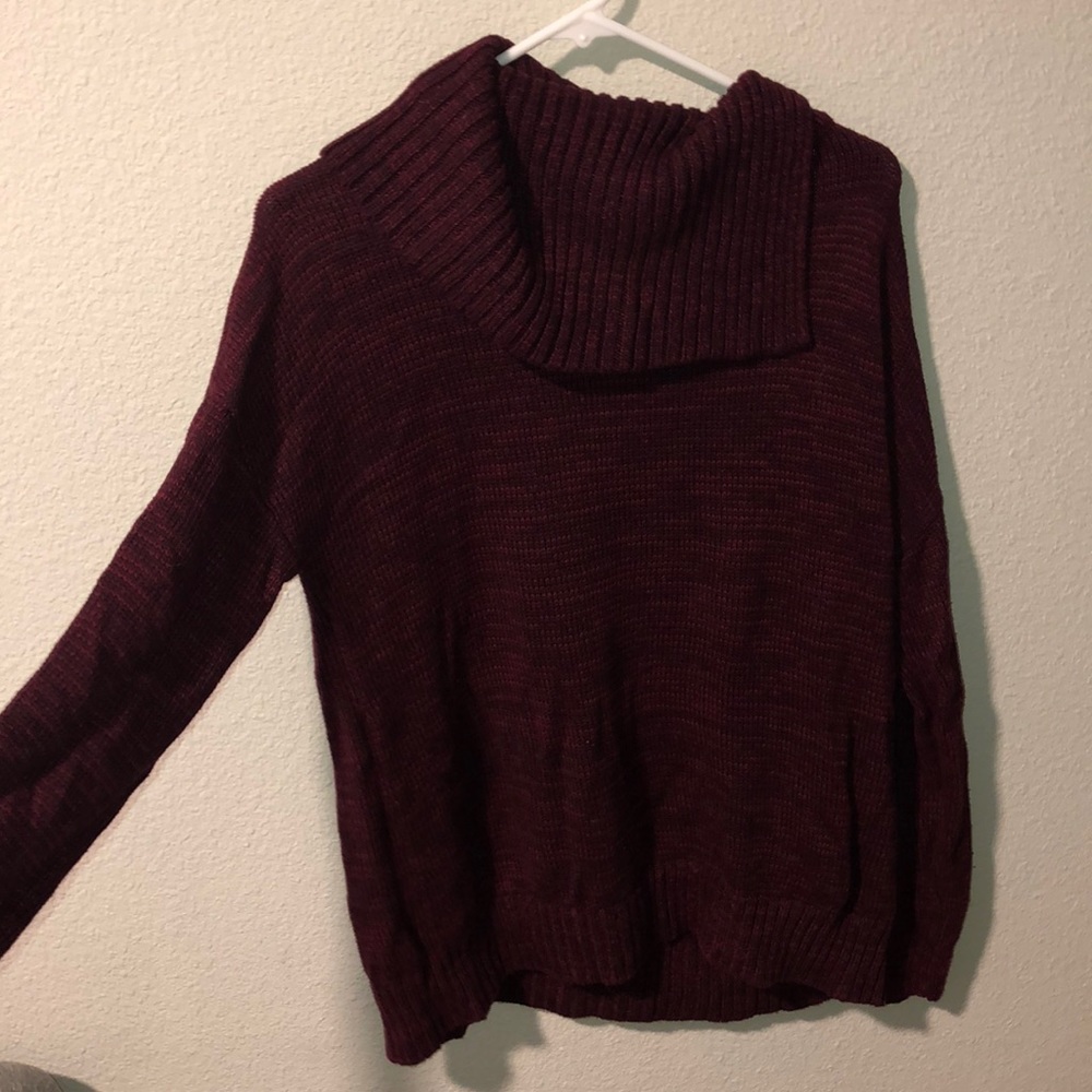 Maroon sweater
